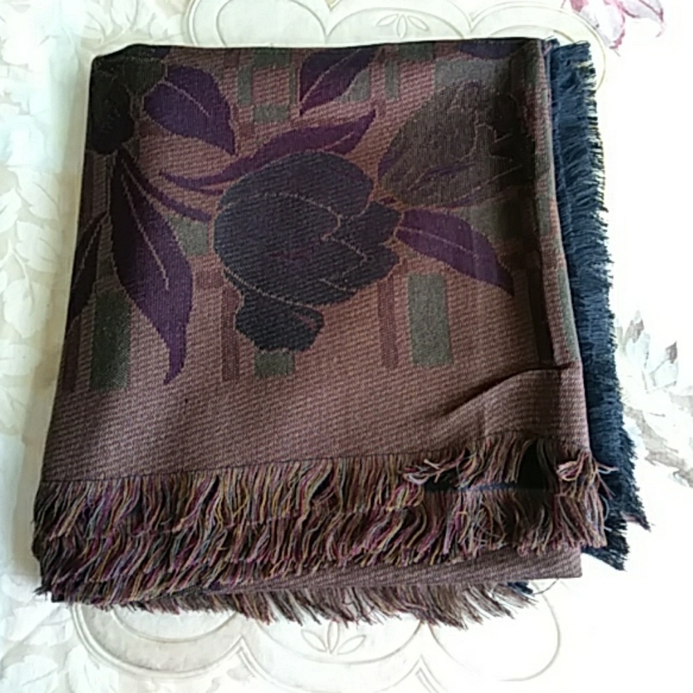 Scarf Leaf - image 3